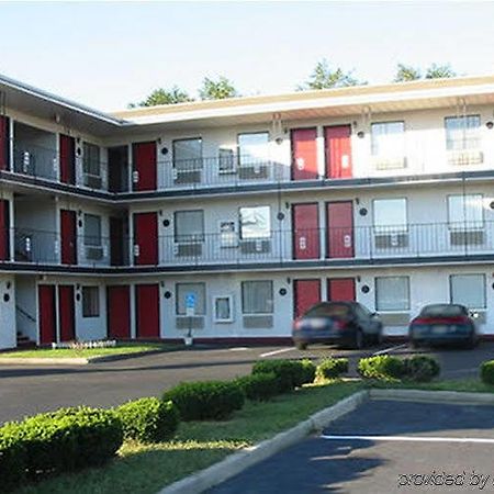 Red Carpet Inn Williamstown Exterior photo