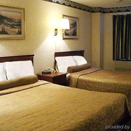 Red Carpet Inn Williamstown Room photo