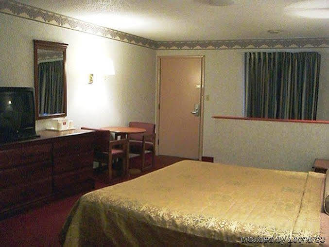 Red Carpet Inn Williamstown Room photo